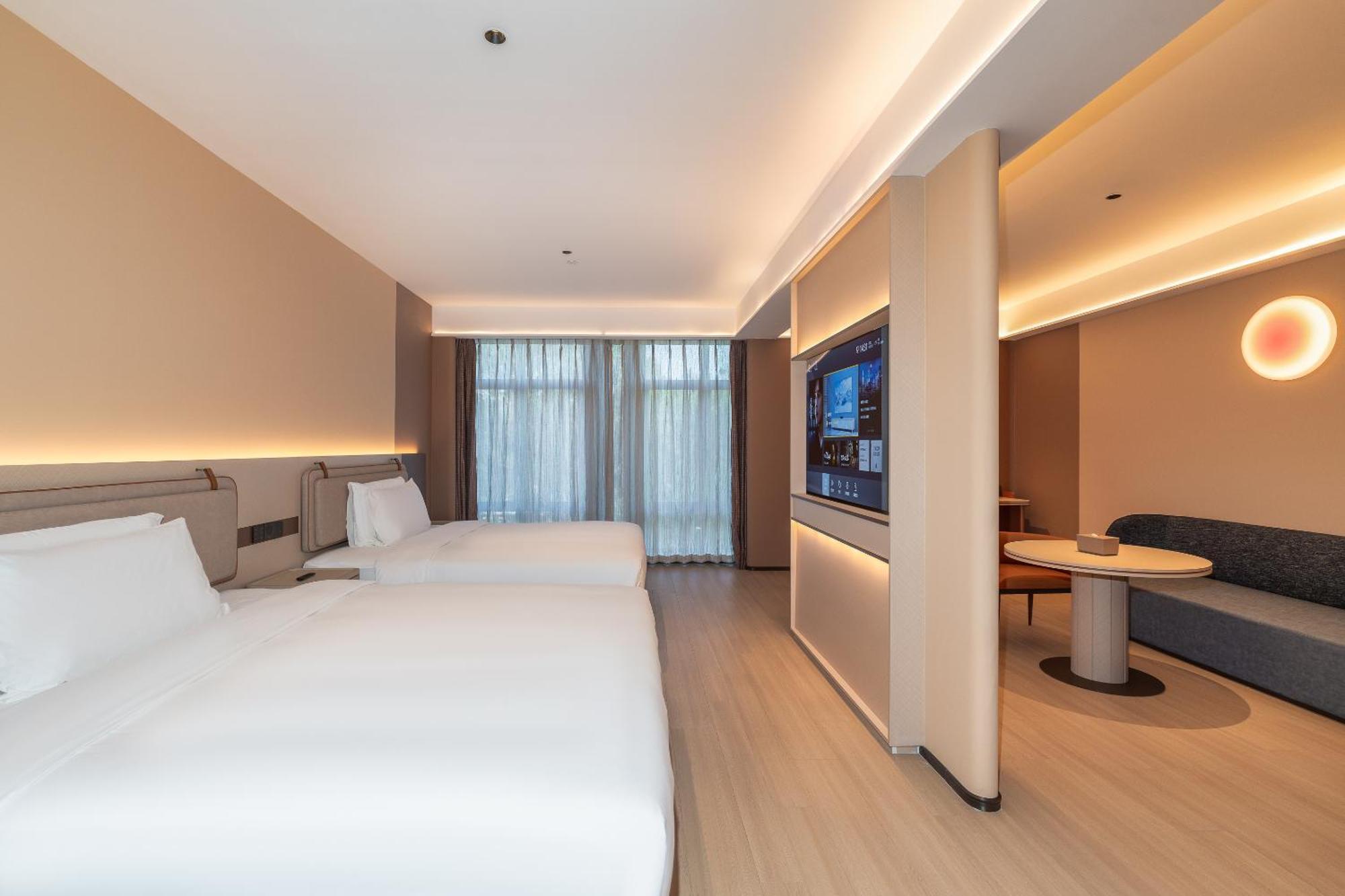 Mehood Lestie International Hotel Zhuhai Lovers Road Branch - Free Breakfast & Free Afternoon Tea & Free Midnight Snack 외부 사진