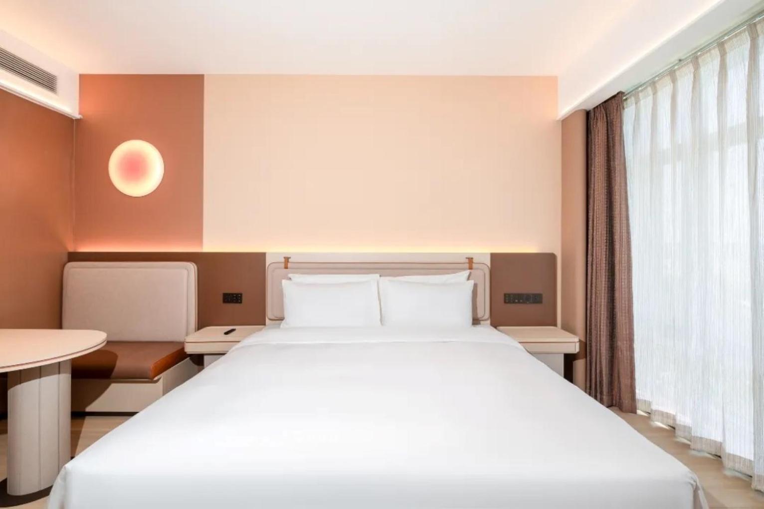 Mehood Lestie International Hotel Zhuhai Lovers Road Branch - Free Breakfast & Free Afternoon Tea & Free Midnight Snack 외부 사진